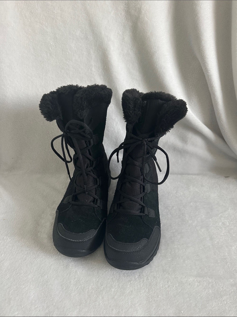 Columbia Black Faux Fur Lace-Up Winter Boots